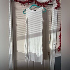 Elegant White Sleeveless Midi Dress